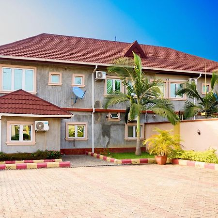 D'Tavern Apartment Ibadan Ngoại thất bức ảnh