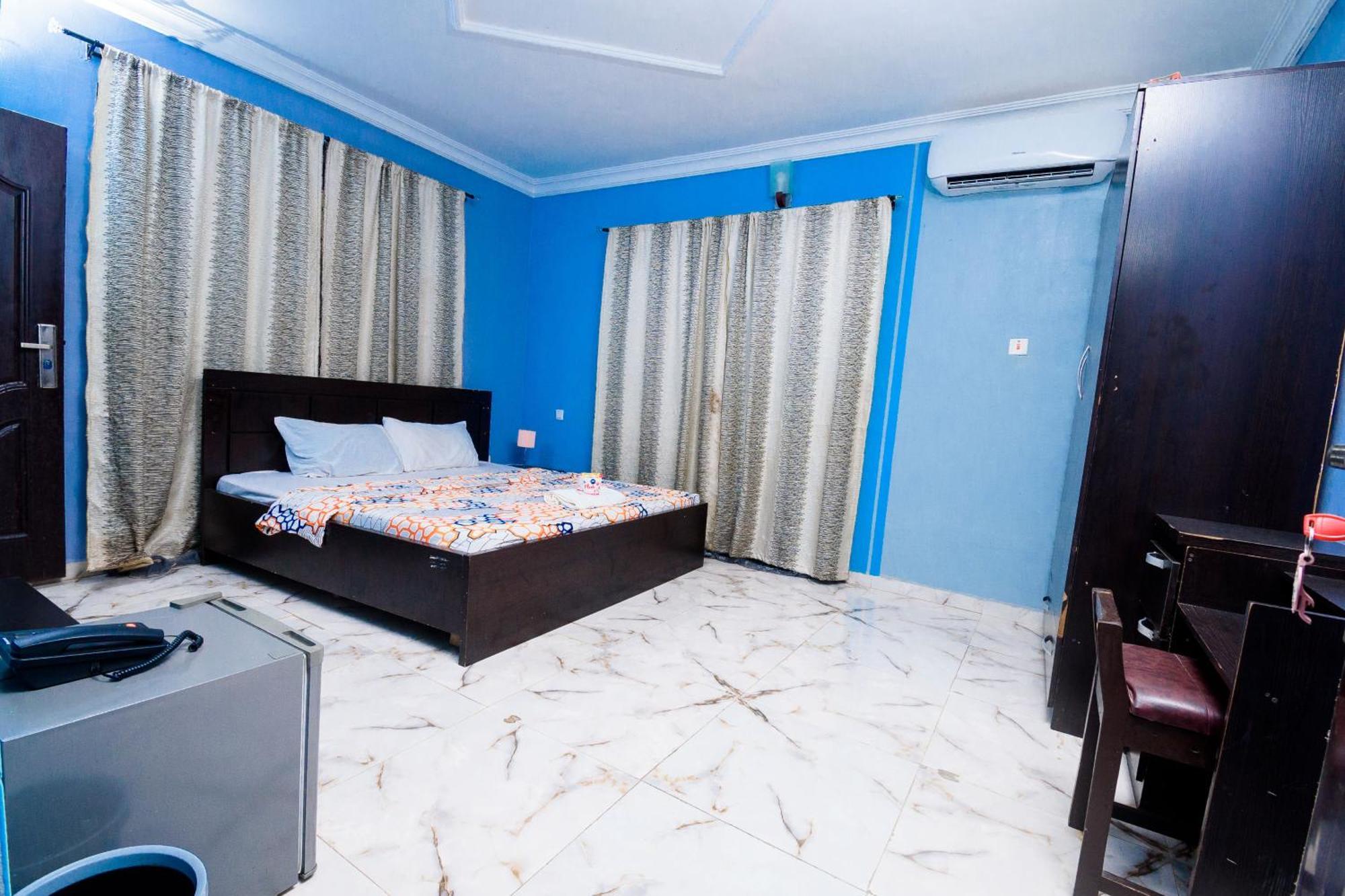 D'Tavern Apartment Ibadan Ngoại thất bức ảnh