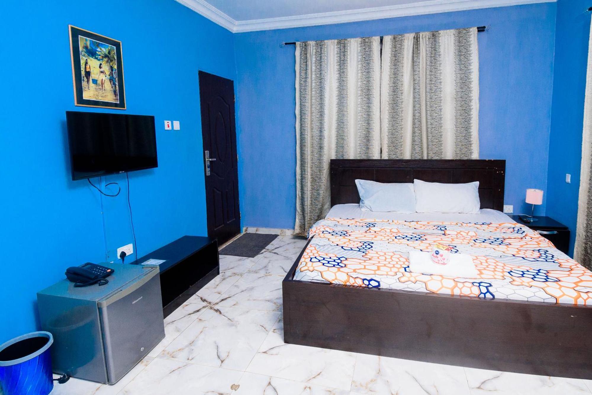 D'Tavern Apartment Ibadan Ngoại thất bức ảnh