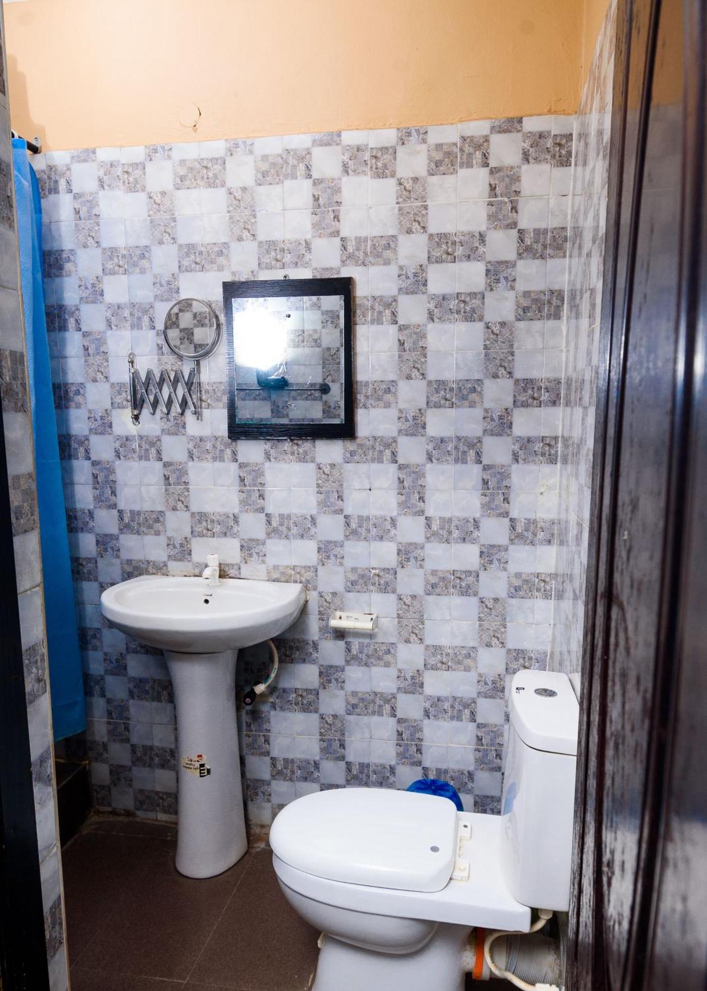 D'Tavern Apartment Ibadan Ngoại thất bức ảnh
