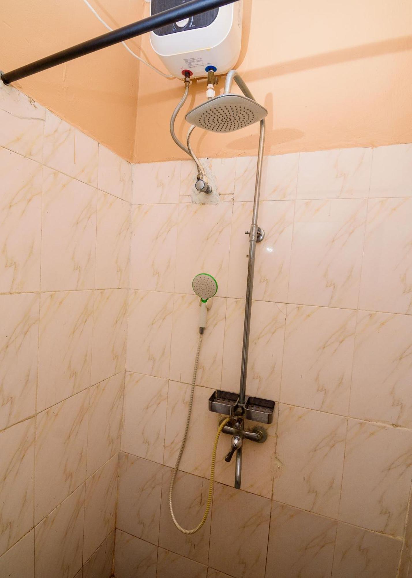D'Tavern Apartment Ibadan Ngoại thất bức ảnh