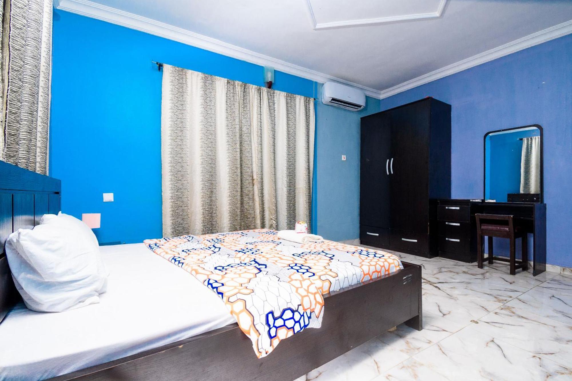 D'Tavern Apartment Ibadan Ngoại thất bức ảnh